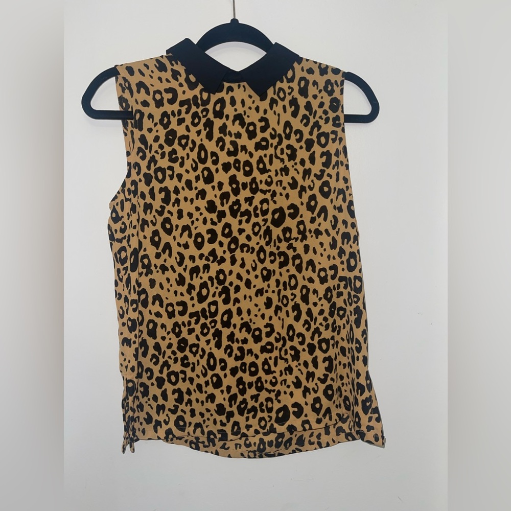 Small leopard print sleeves top by Bongo